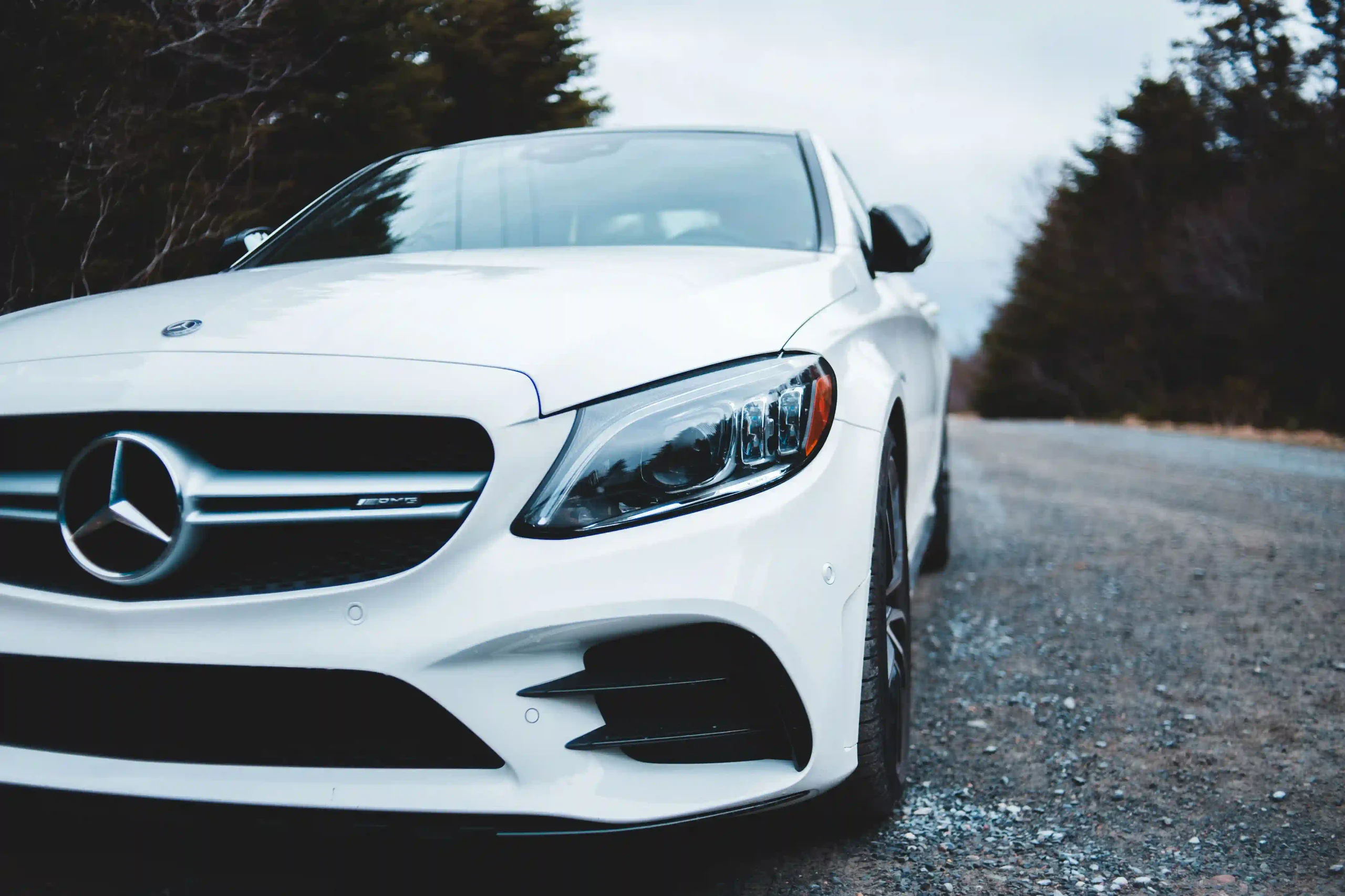 Mercedes-Benz vehicle showing smooth road handling